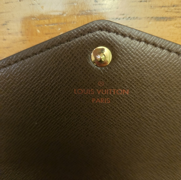 Louis Vuitton Sarah Wallet - Picture 4 of 5